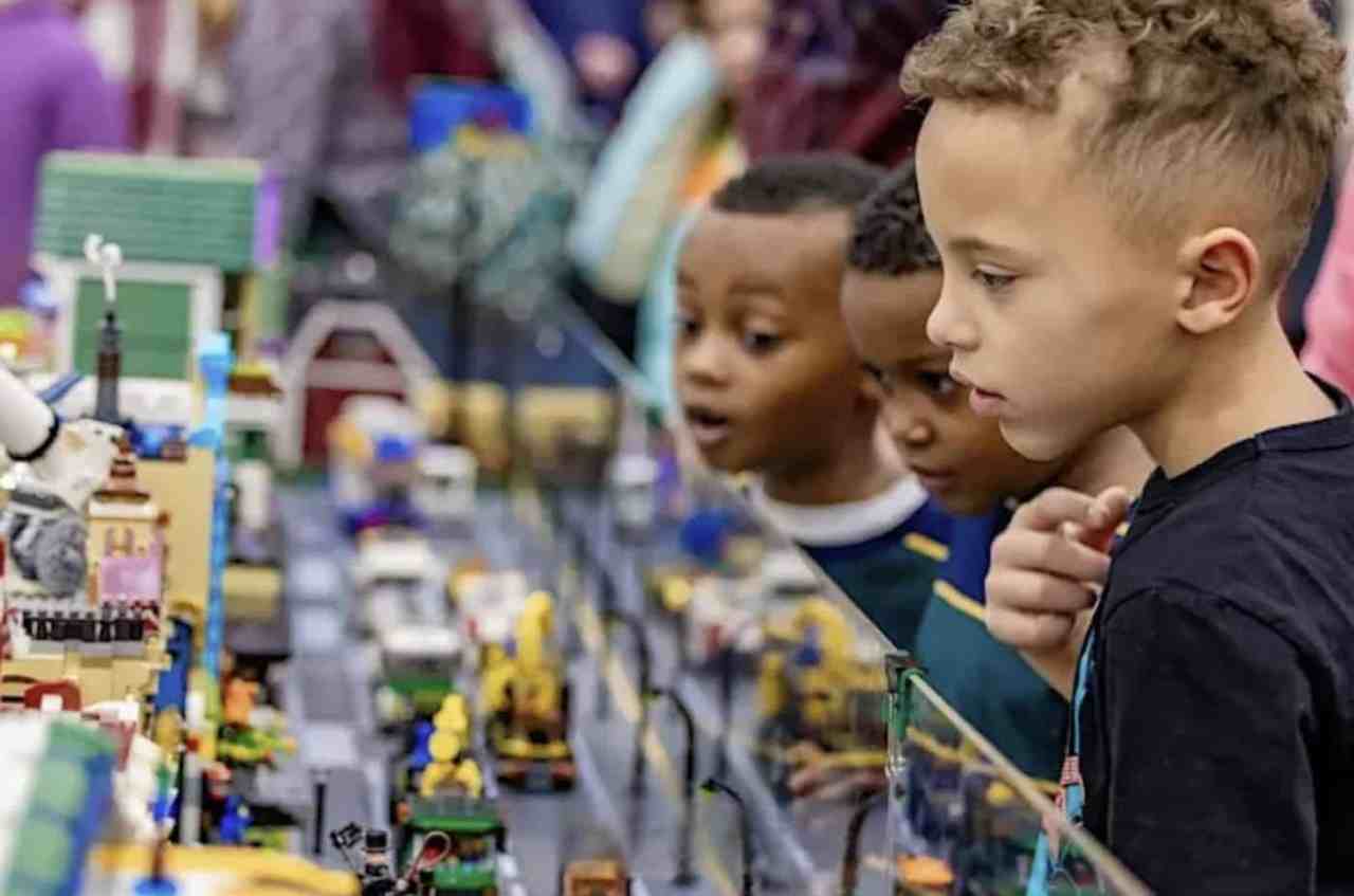Event Quotation Design Brick Fan Event Orlando – A LEGO® Fan Expo - Dezerland Park
